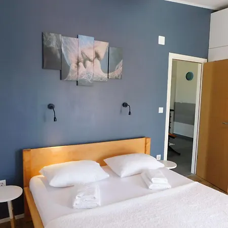 Family Friendly House With A Swimming Pool - 23060 Šibenik