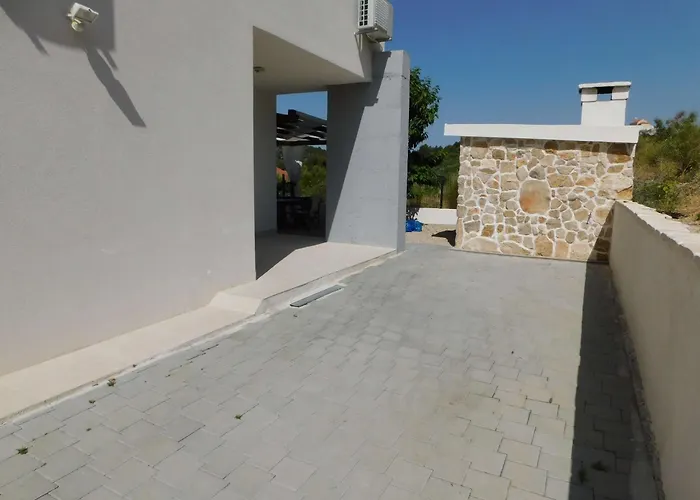 Family Friendly House With A Swimming Pool - 23060 * Šibenik